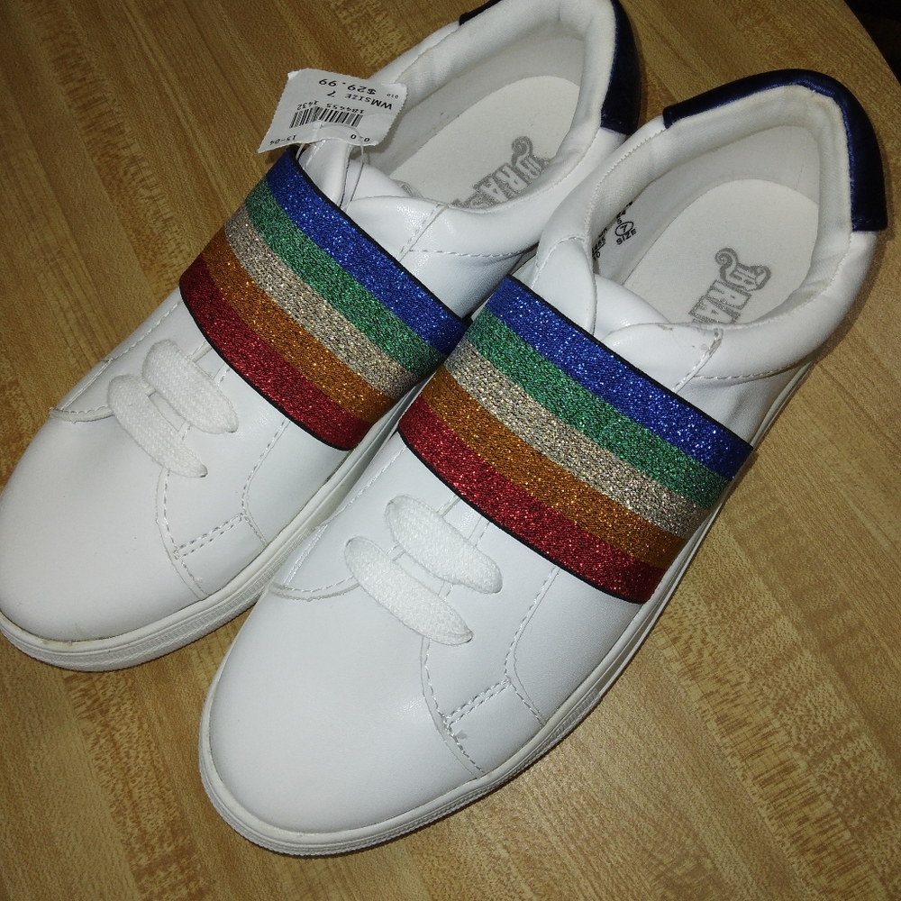 Women's sneakers NWT